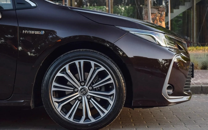 Toyota Corolla cena 83700 przebieg: 38800, rok produkcji 2019 z Sochaczew małe 704